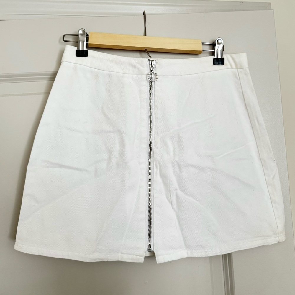 white zip up mini skirt